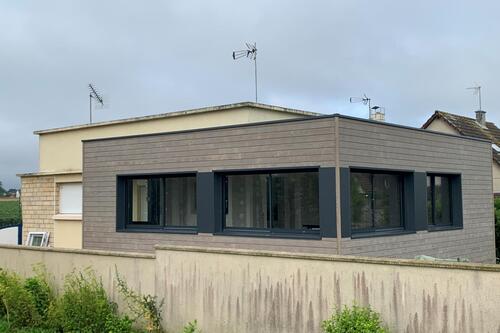 Construction d’une extension de maison en front de mer sur la Côte de Nacre